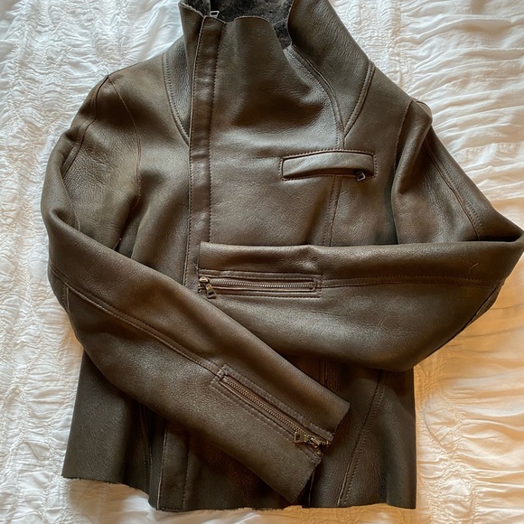 Shearling leather jacket - Picture 2 of 4